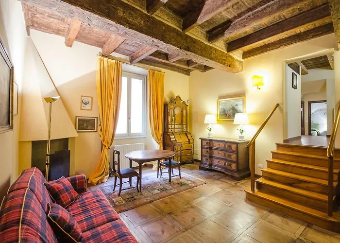 Garisenda Lodge