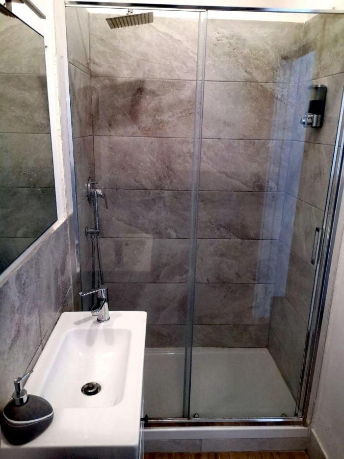 E Bagno Privato A 3 Minuti Dalla Stazione Bed & Breakfast Bologna
