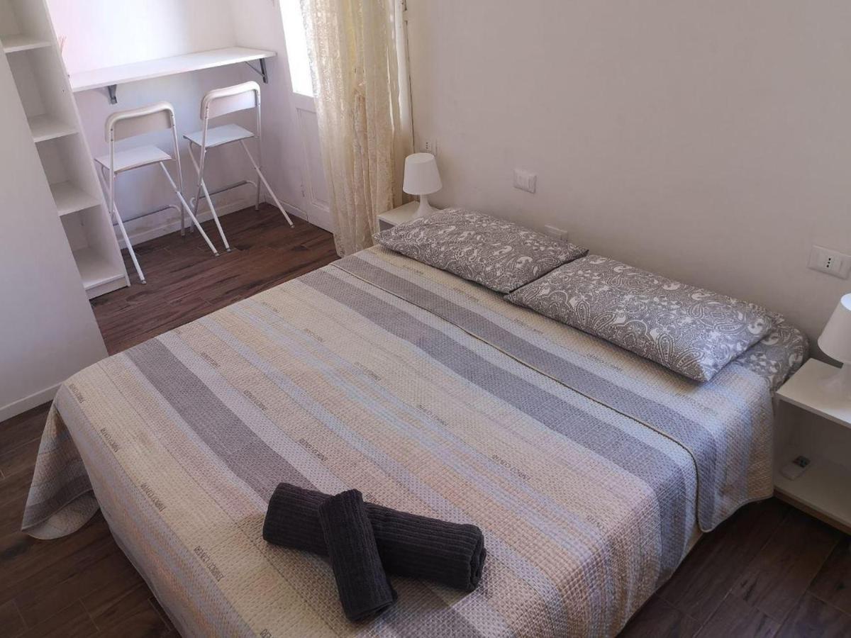 Bed & Breakfast E Bagno Privato A 3 Minuti Dalla Stazione *