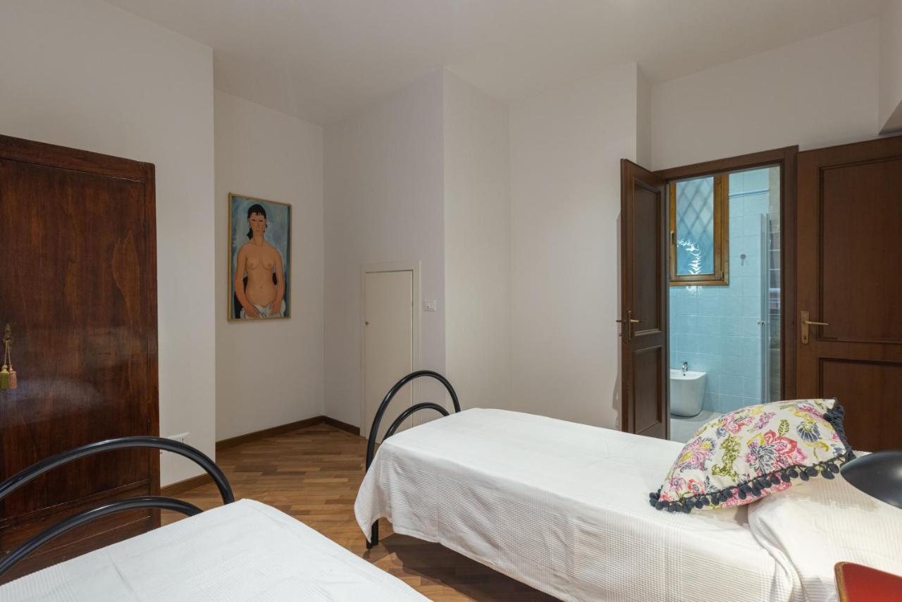 Apartment Modi, By Short Holidays *