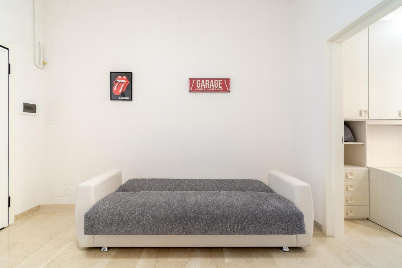 Housmart San Carlo 17 Apartment *