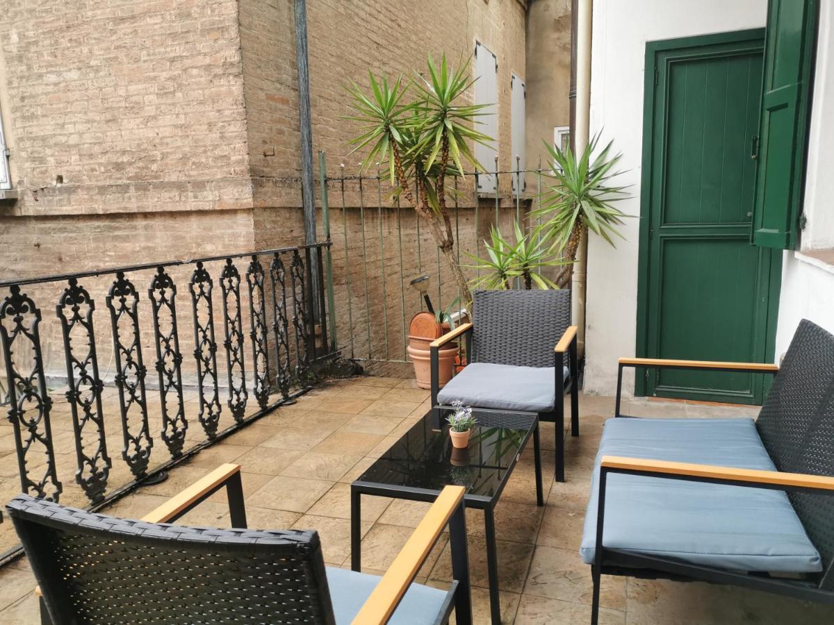 Moline 11 Apartment Bologna