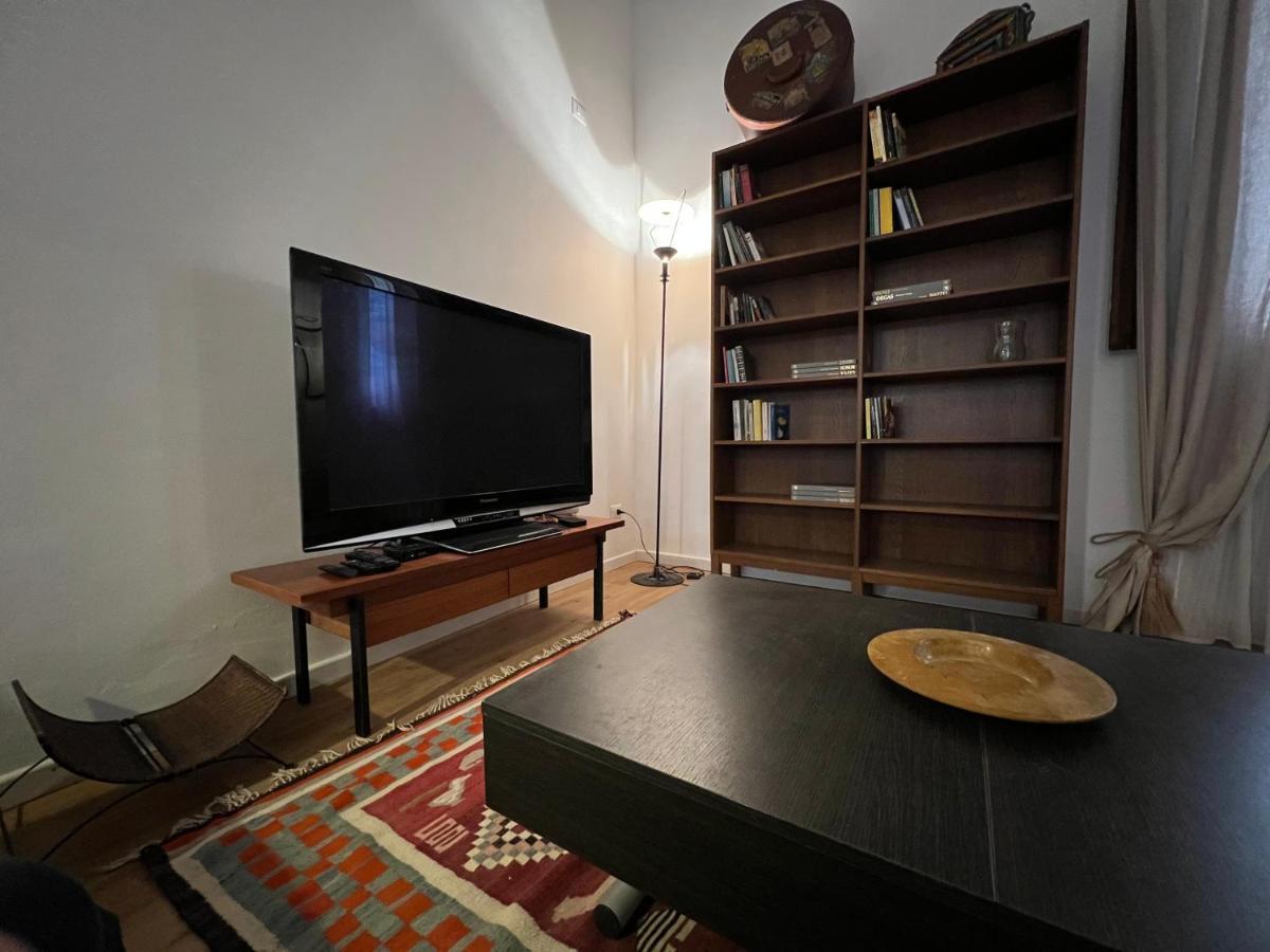 Apartment Housmart Senzanome 9/3 Bologna