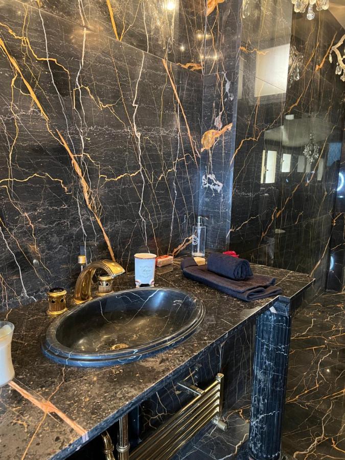 Castiglione 27 Luxury *