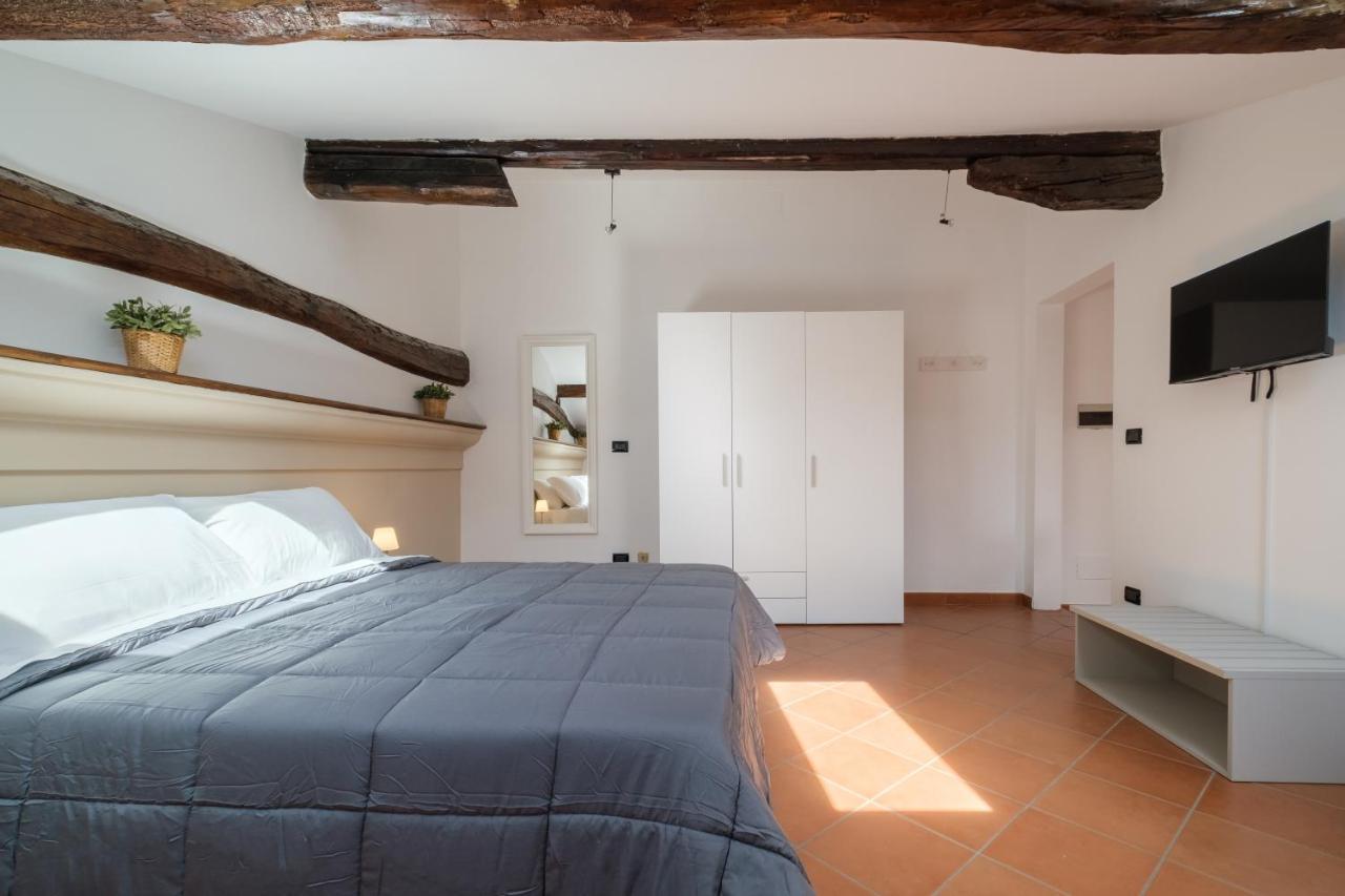 Dell'abbadia By