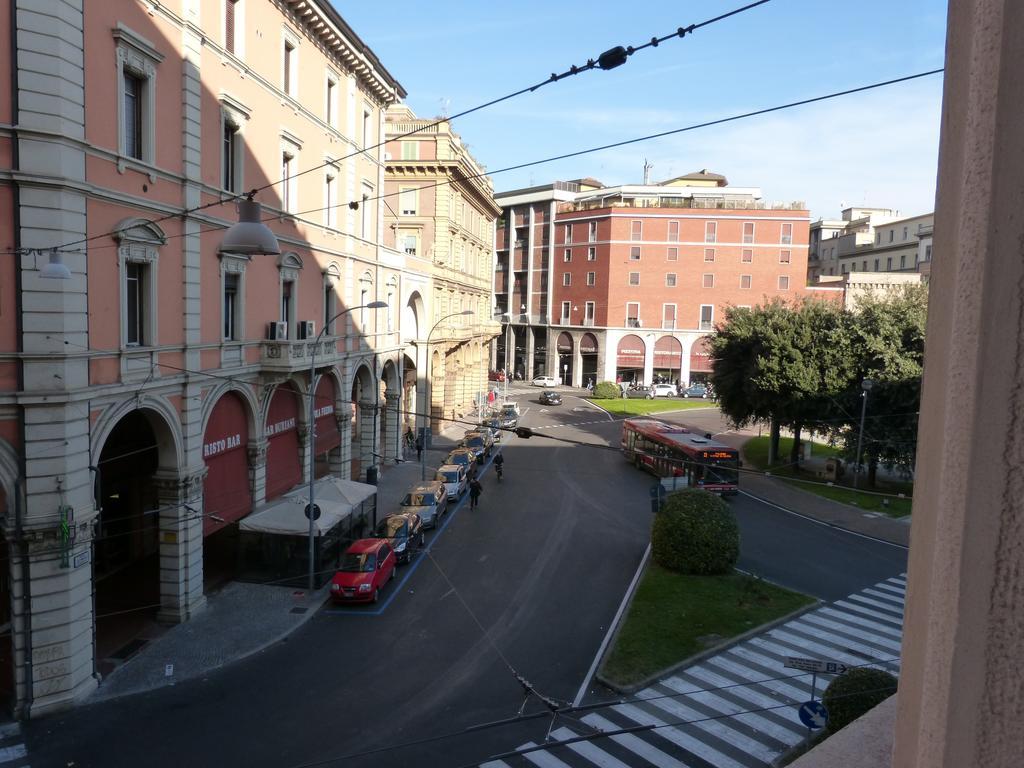 Piazza Dei Martiri * Bologna