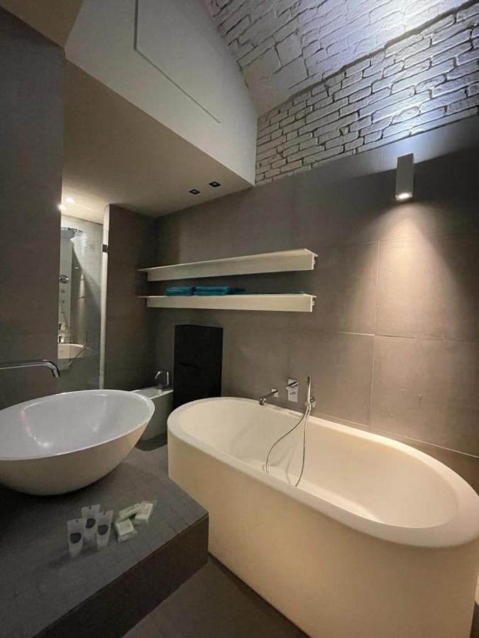 Portici Design - Historical Center Apartamento Bolonha