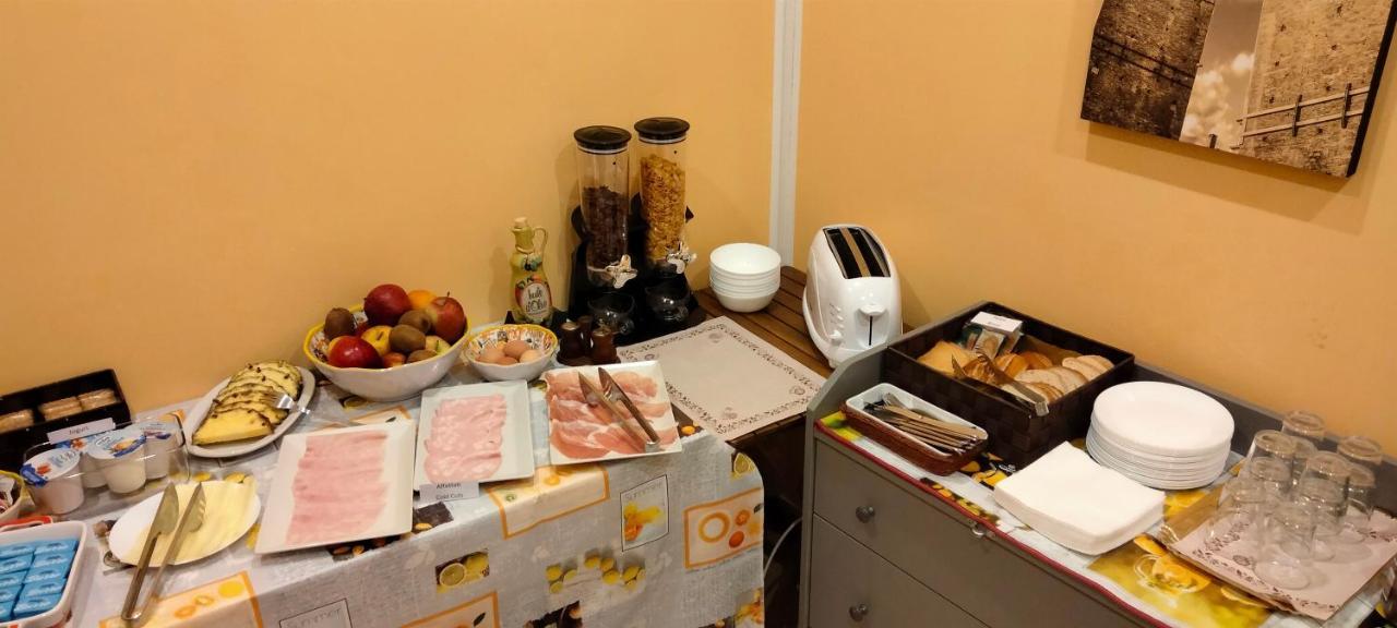 Il Portico Affittacamere Bed & Breakfast *