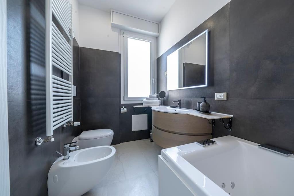 Via Indipendenza - Attico Di Lusso Con Piscina Apartment *