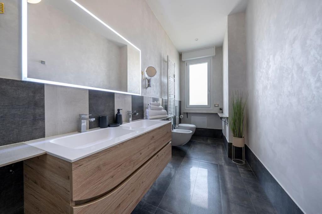 Via Indipendenza - Attico Di Lusso Con Piscina *
