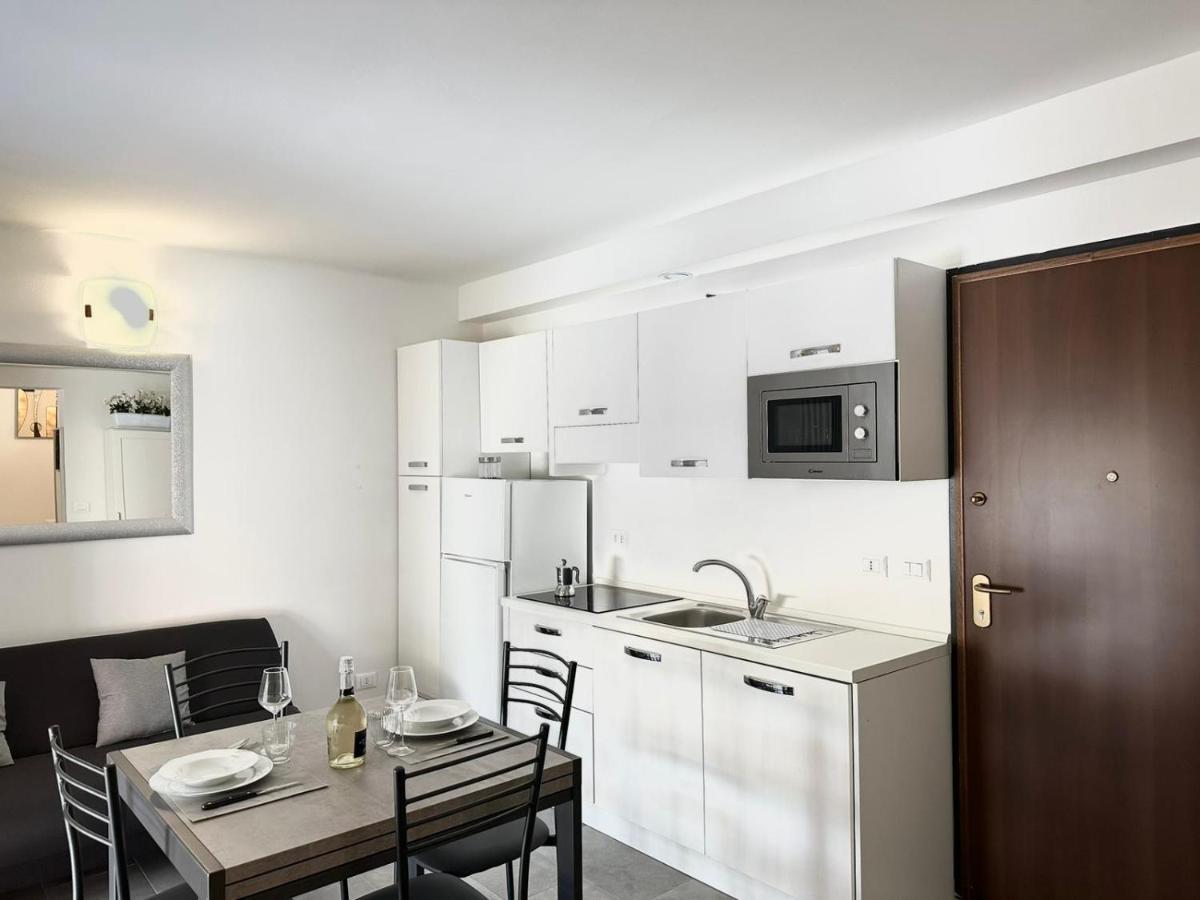 Sky Loft Airport - Modern Apt 1st Floor *