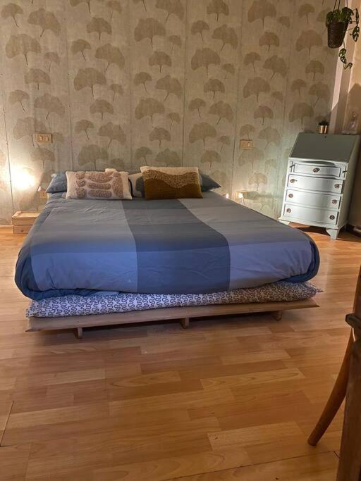 Spazioviola Intimo Boho Style Uno Spazio Magico Per L'energia Che Si Respira In Un Palazzo Della Vecchia Qui Nulla E Perfetto Ma Tutto Racconta No Wi-fi No Aria Condizionata Bologna