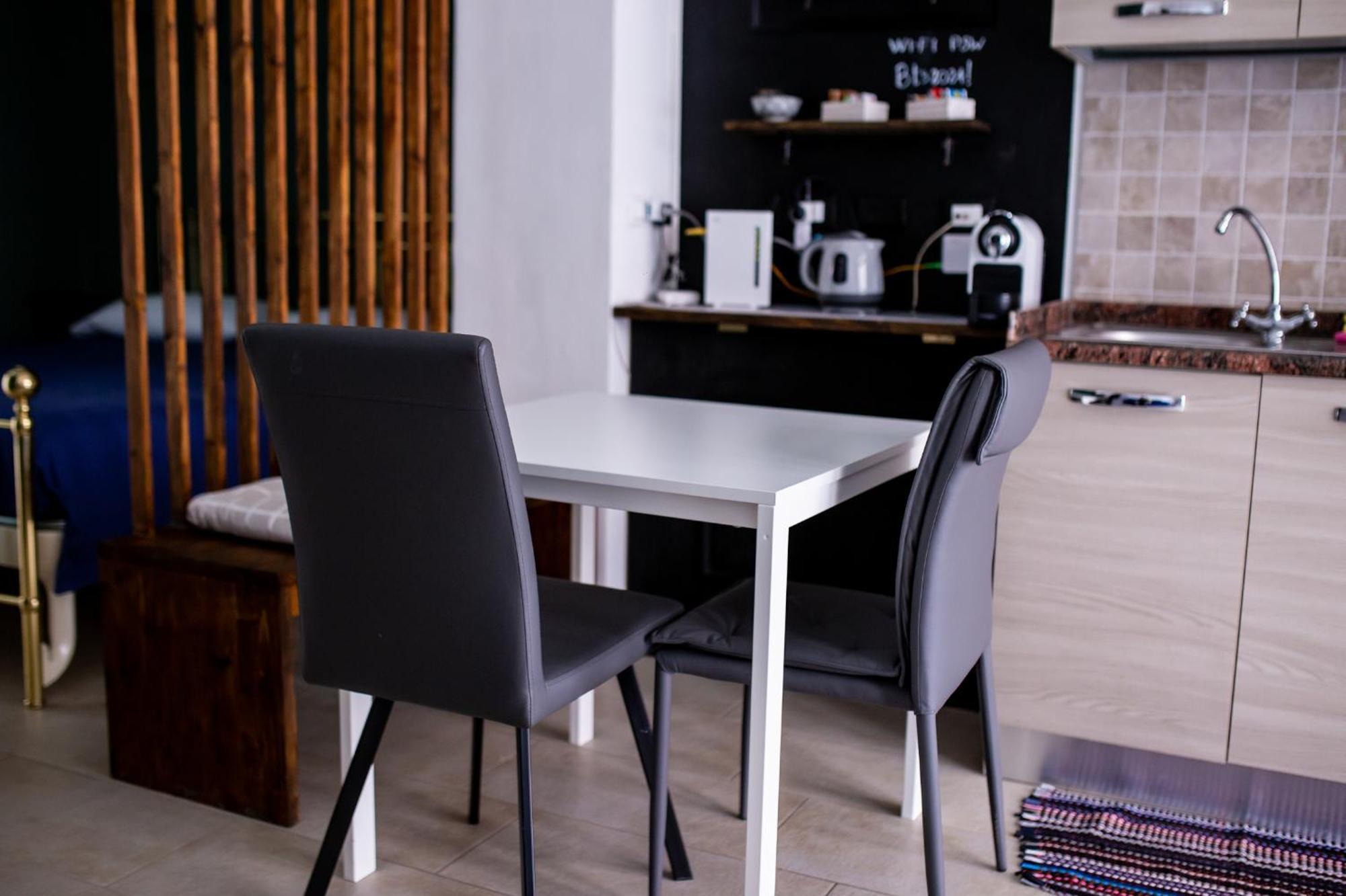 Apartment Travel *