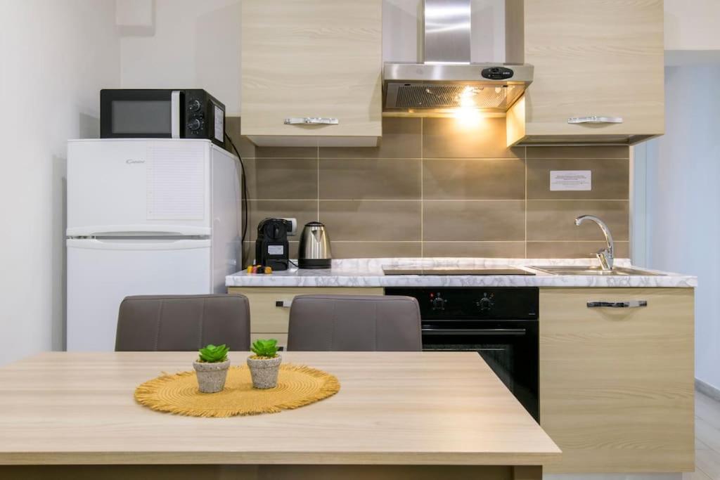 Apartment A & G *