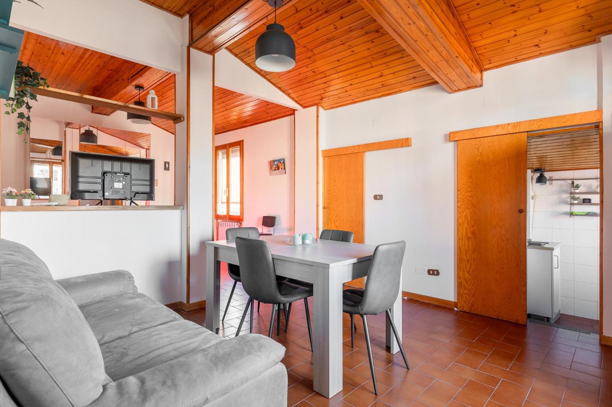 Social Costa-holiday & Business * Bologna