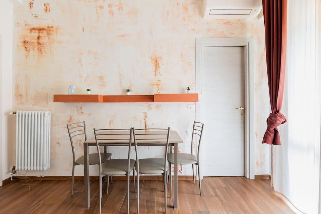 Ai Piedi Di San Luca - Parcheggio + 3 Bagni Apartment *