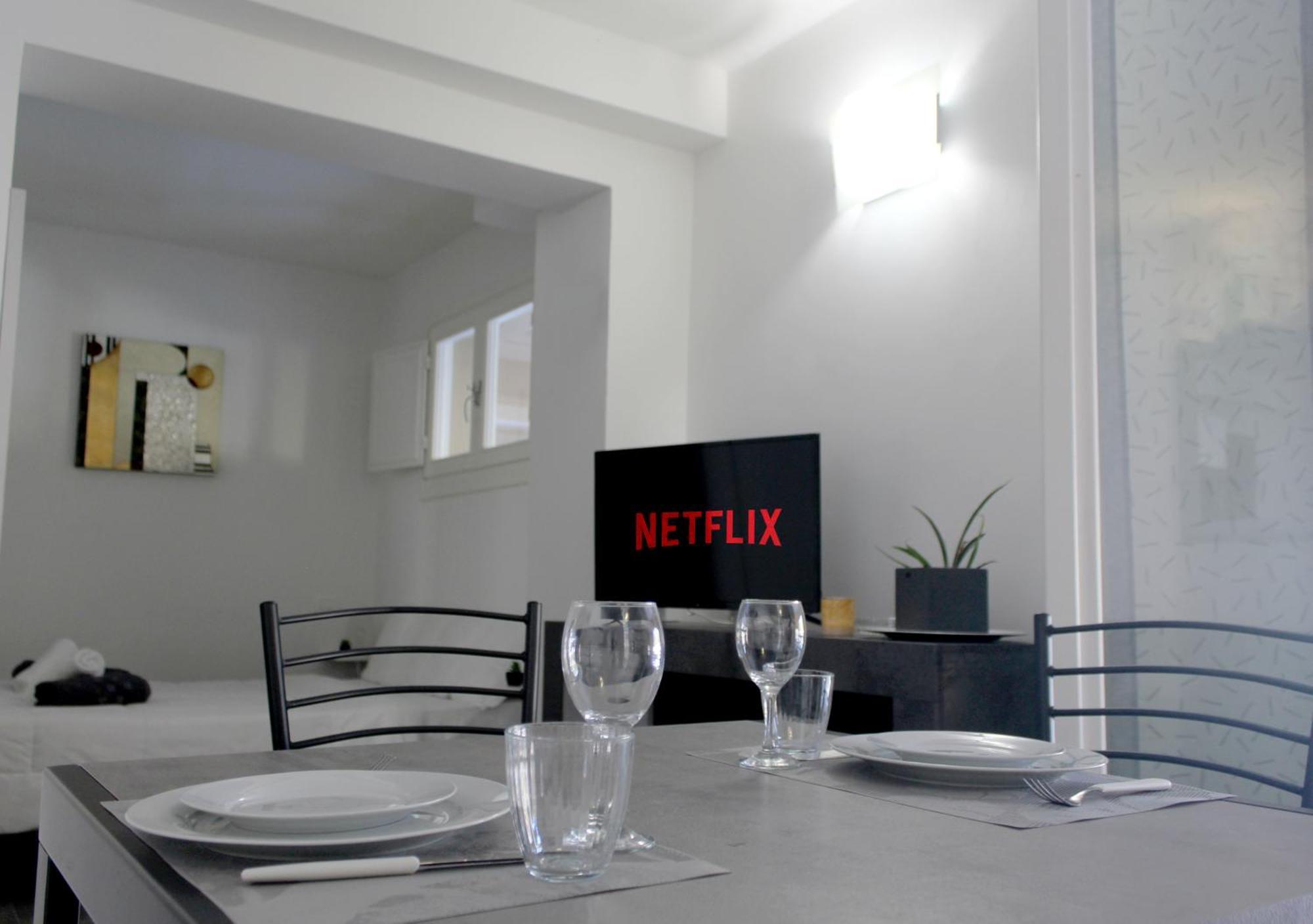 Sky Loft Airport - Modern Apt 1st Floor * Bologna