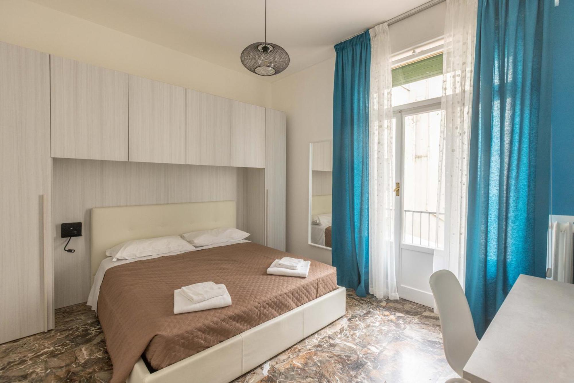 Apartment La Finestra Sul Centro, By Short Holidays