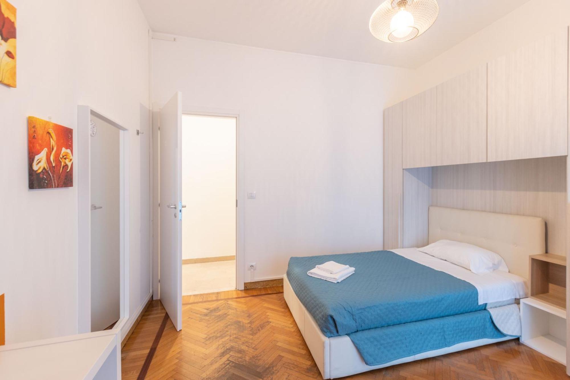 La Finestra Sul Centro, By Short Holidays Apartment *