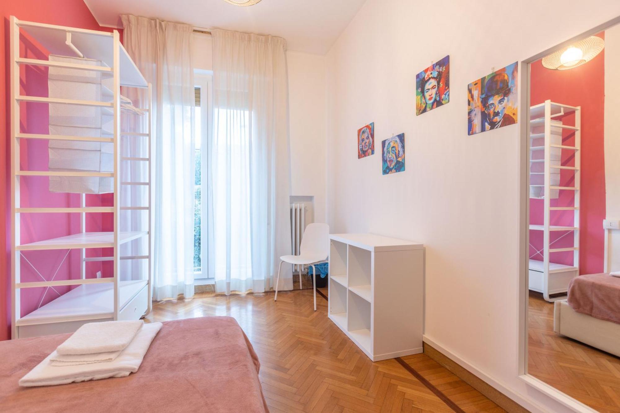 La Finestra Sul Centro, By Short Holidays Apartment Bologna
