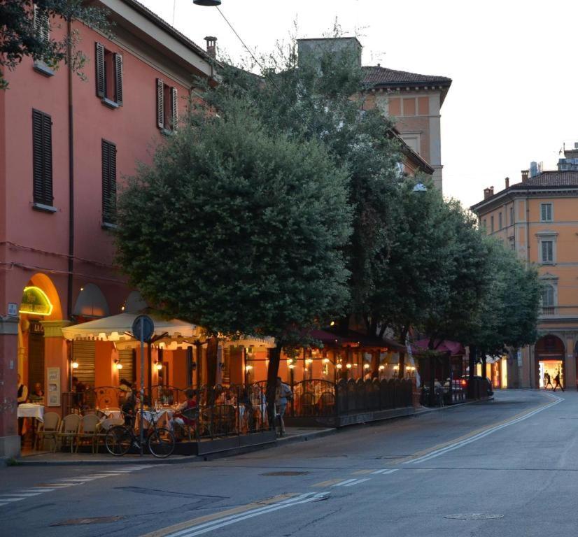 Little Over The Canal Appartement Bologna