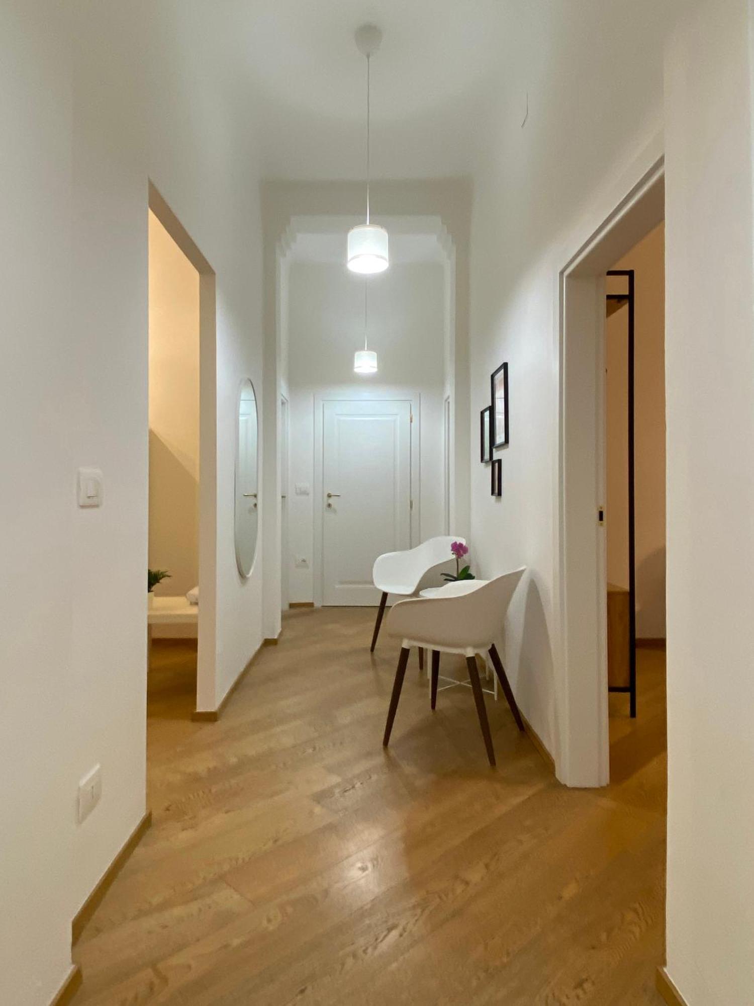 Porta Nova, By Short Holidays