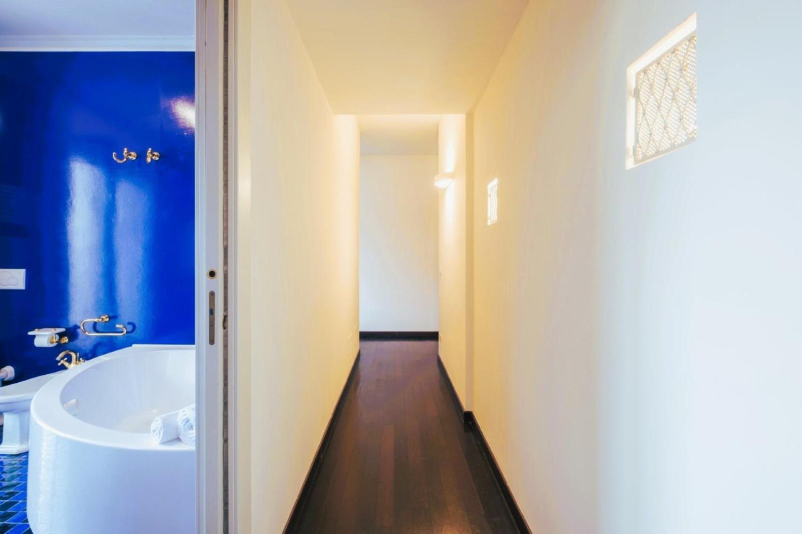Apartment Elegant Penthouse With A View Of The Two Towers And Piazza Maggiore *