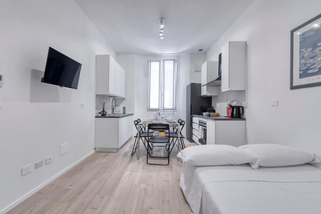 Carbonara Palace 5 - Luxury Comfort Under Medieval Towers