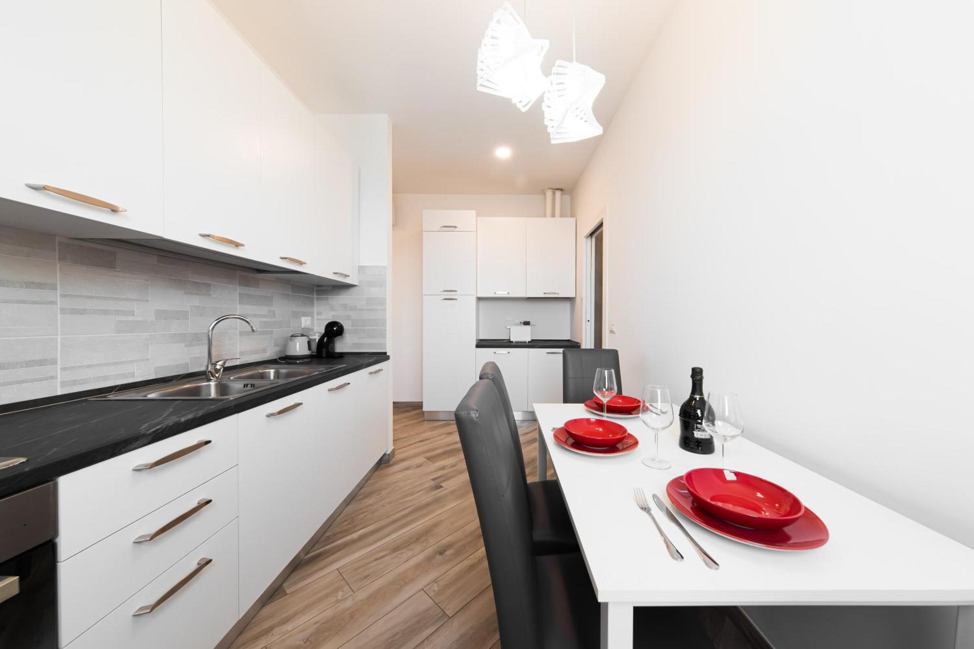 Carracci House - Free Parking - Station - Center E Fiera Apartamento *