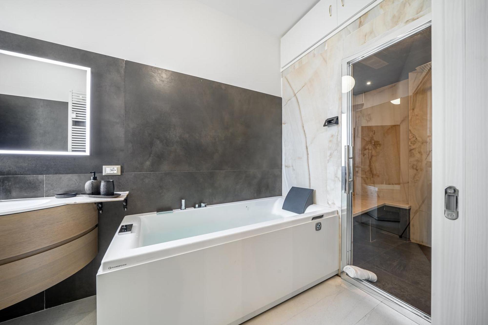 Apartment Via Indipendenza - Attico Di Lusso Con Piscina *