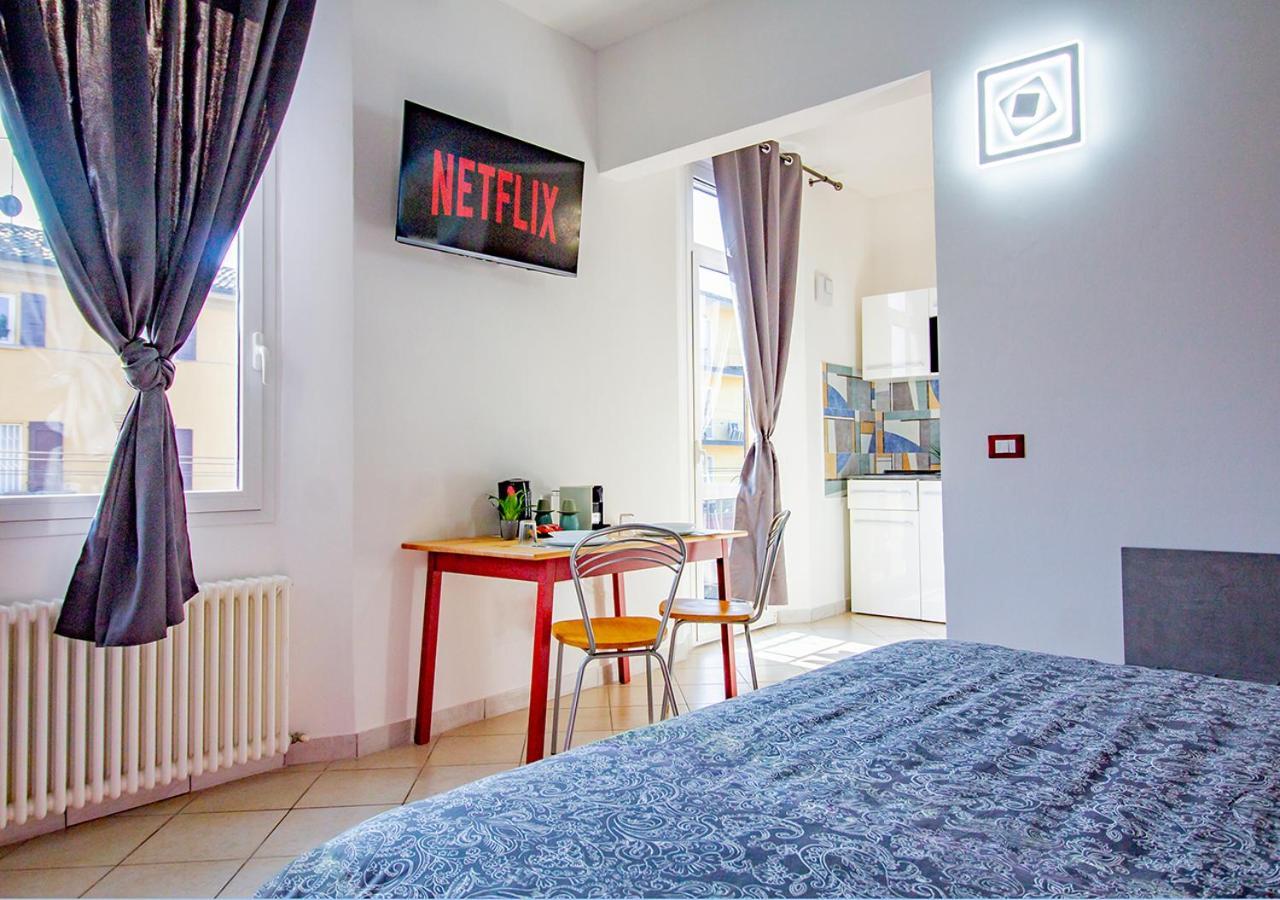 Gasthuis Athena - Parcheggio Privato *