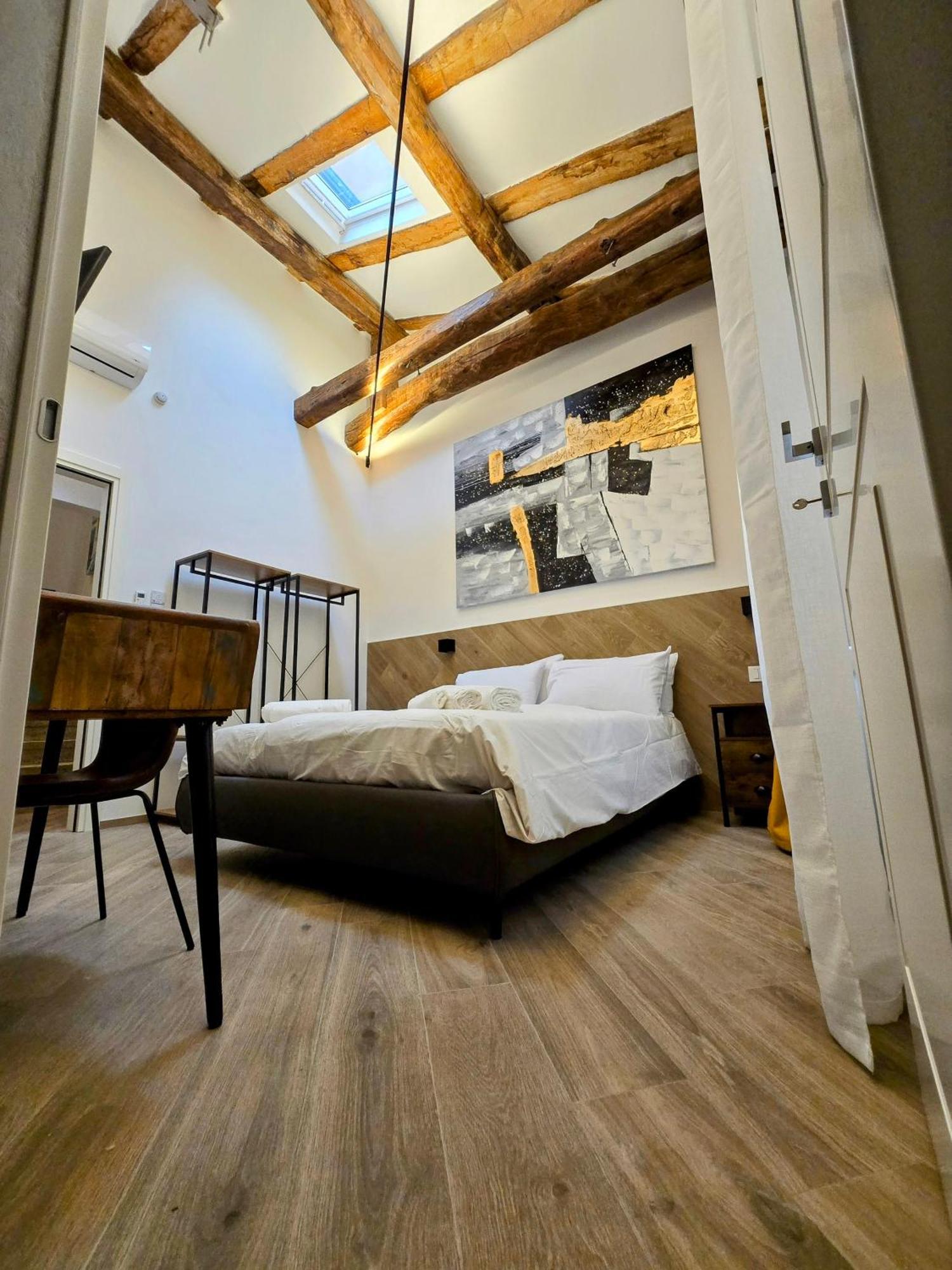 Piazza San Martino 9 Bed & Breakfast