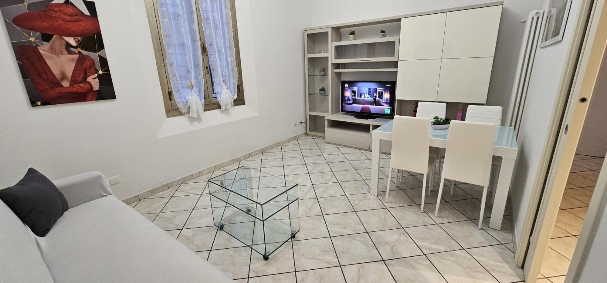 Luxury Station Apartment *