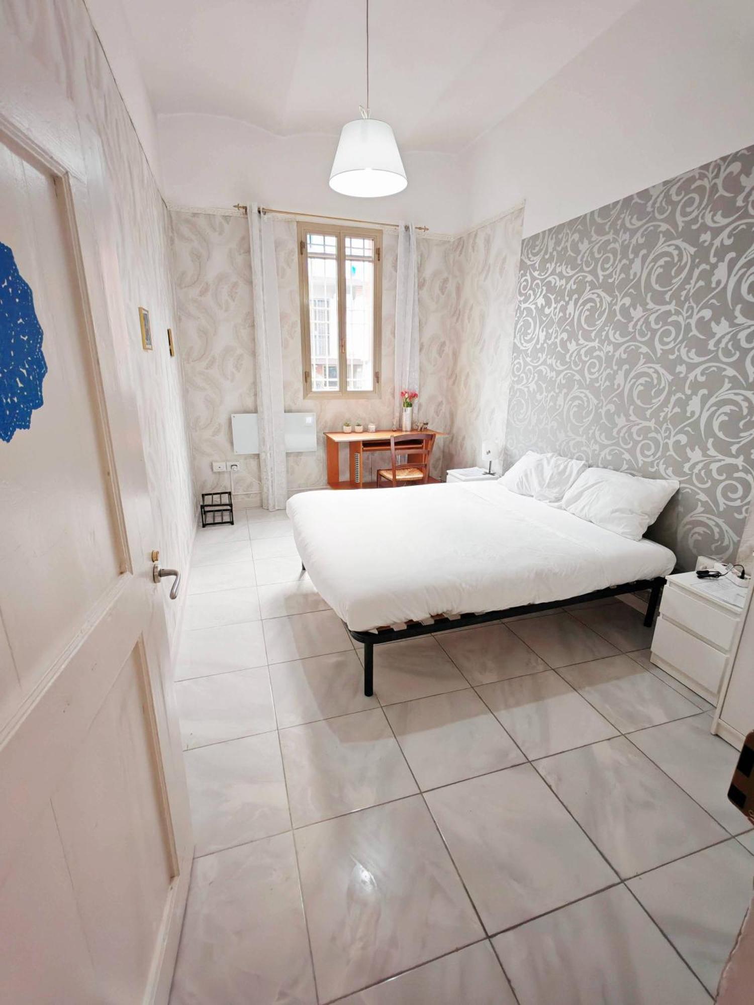 Gara Home- Airport Appartement