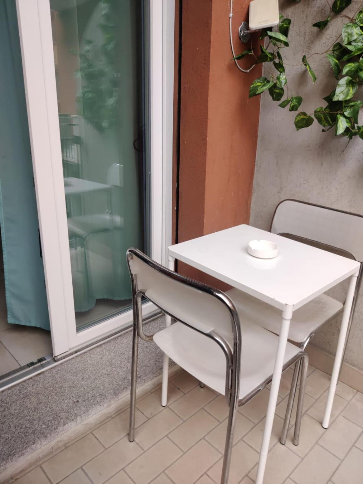 Apartment Travel *
