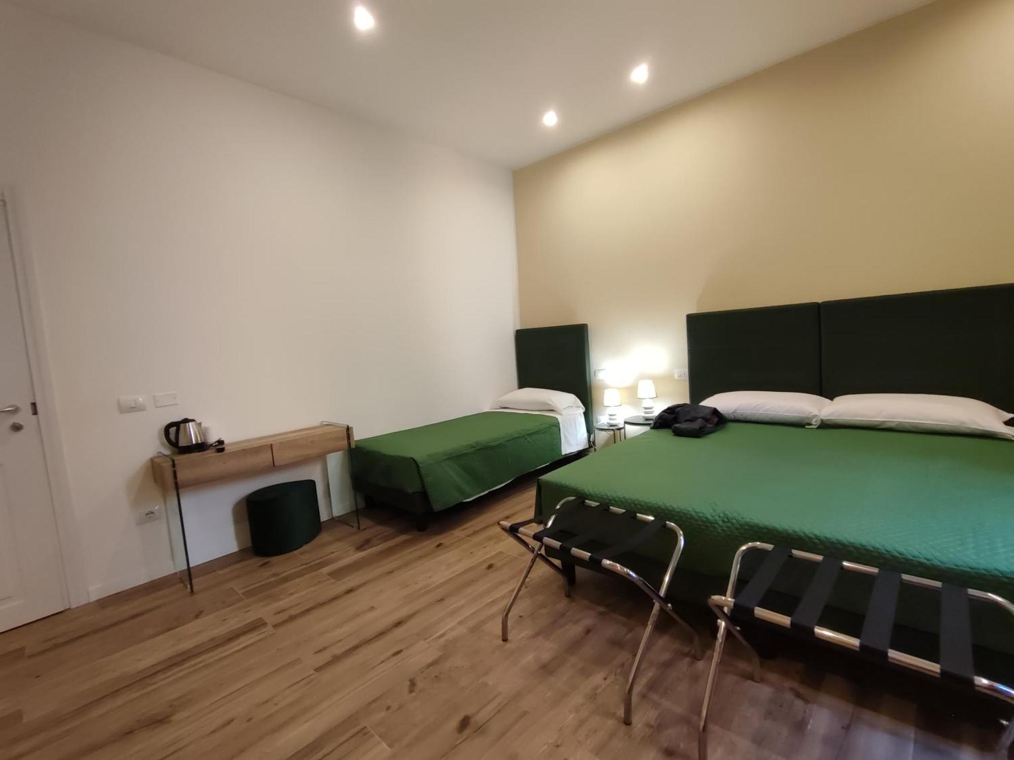 Residenza Maggiore 10 - - *