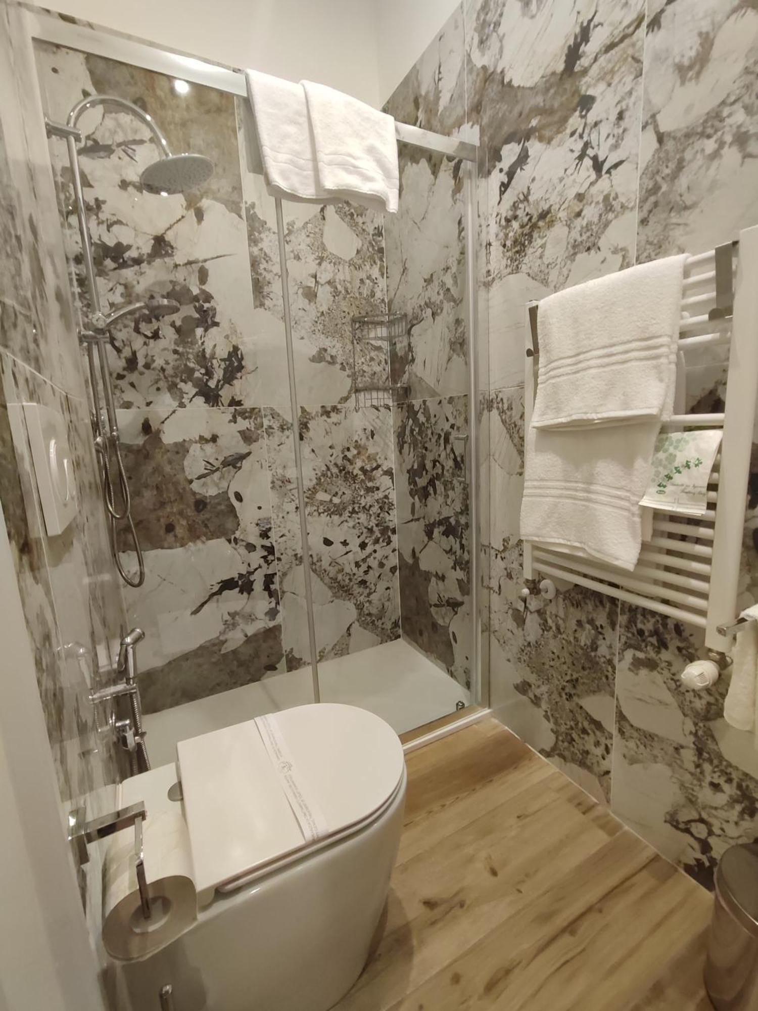 Residenza Maggiore 10 - - * Bologna