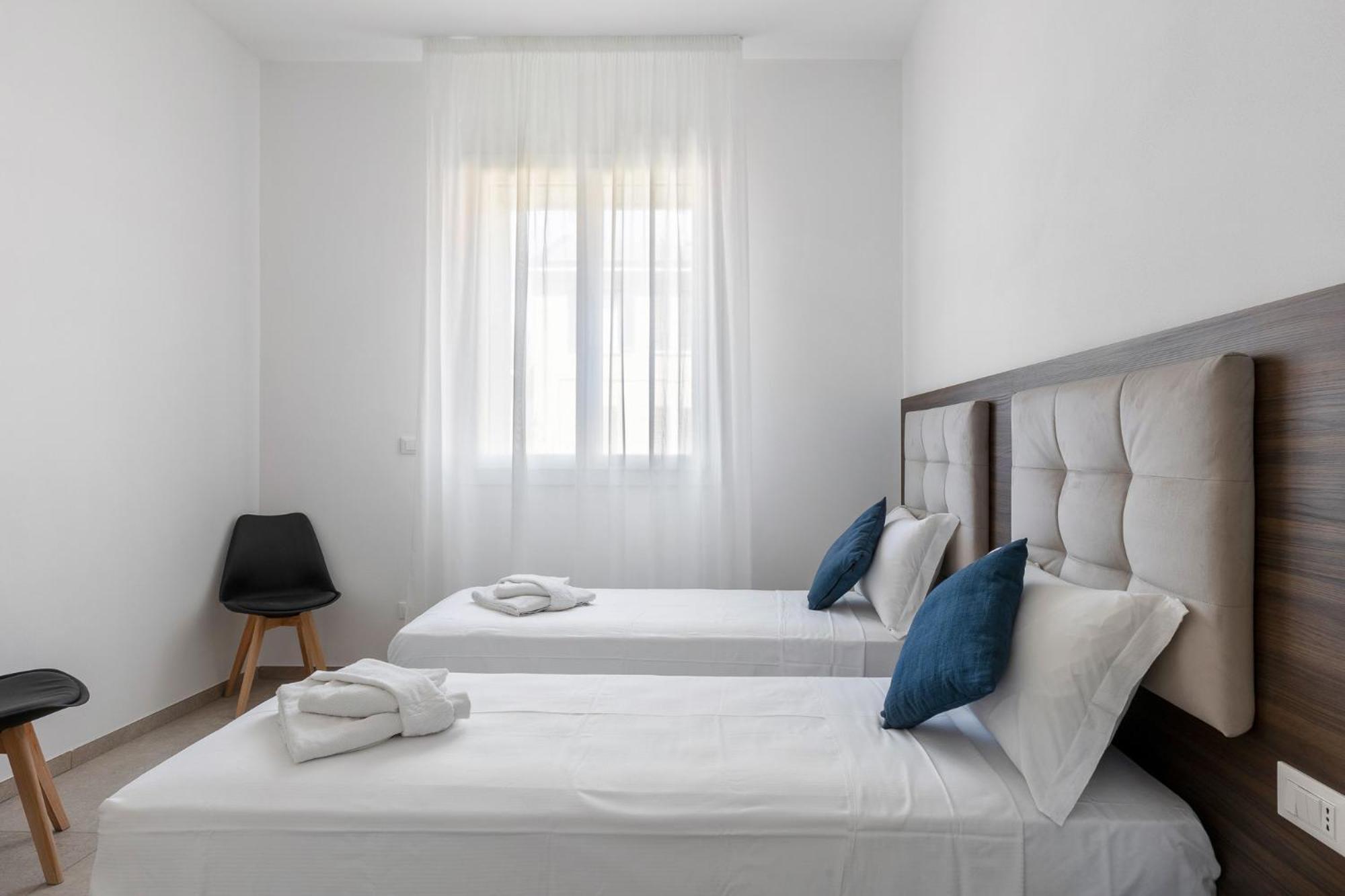Apartment Le Dodici Porte- Porta San Felice 6 By District *