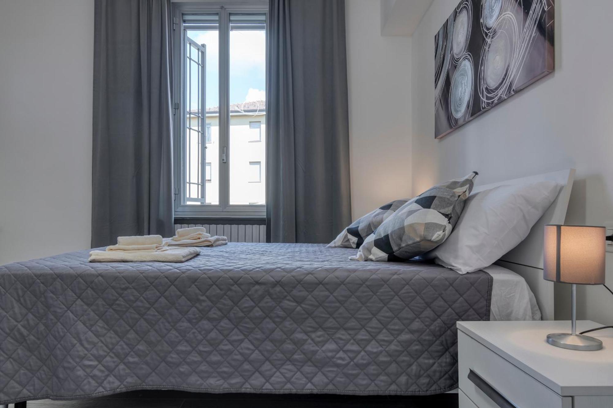 Civico 233 - Stanza Privata Parcheggio Colazione Bagni Condivisi Bed & Breakfast *