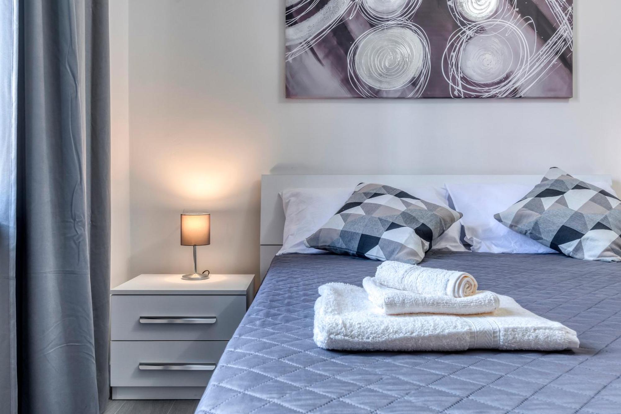 Civico 233 - Stanza Privata Parcheggio Colazione Bagni Condivisi Bed & Breakfast