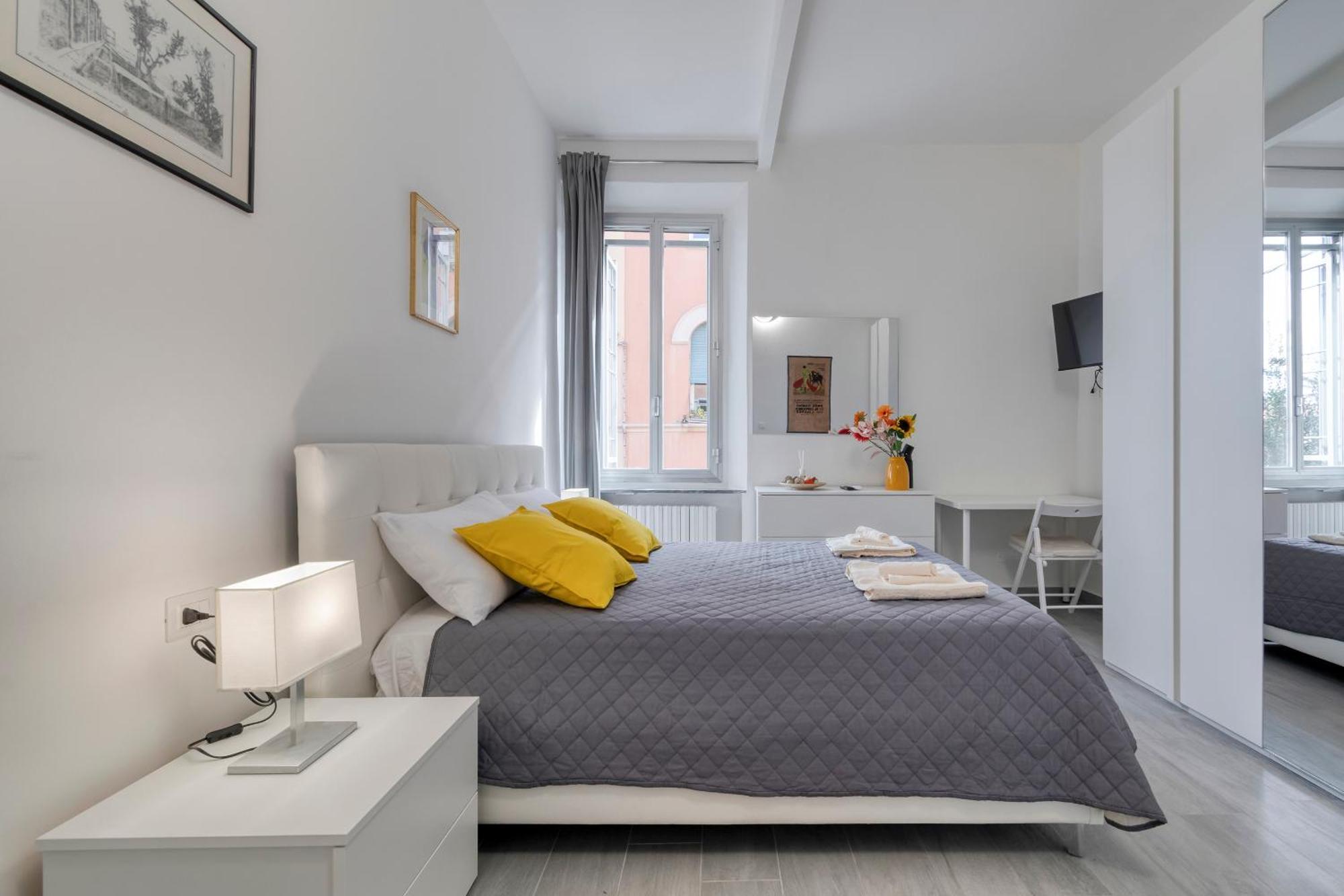Bed & Breakfast Civico 233 - Stanza Privata Parcheggio Colazione Bagni Condivisi
