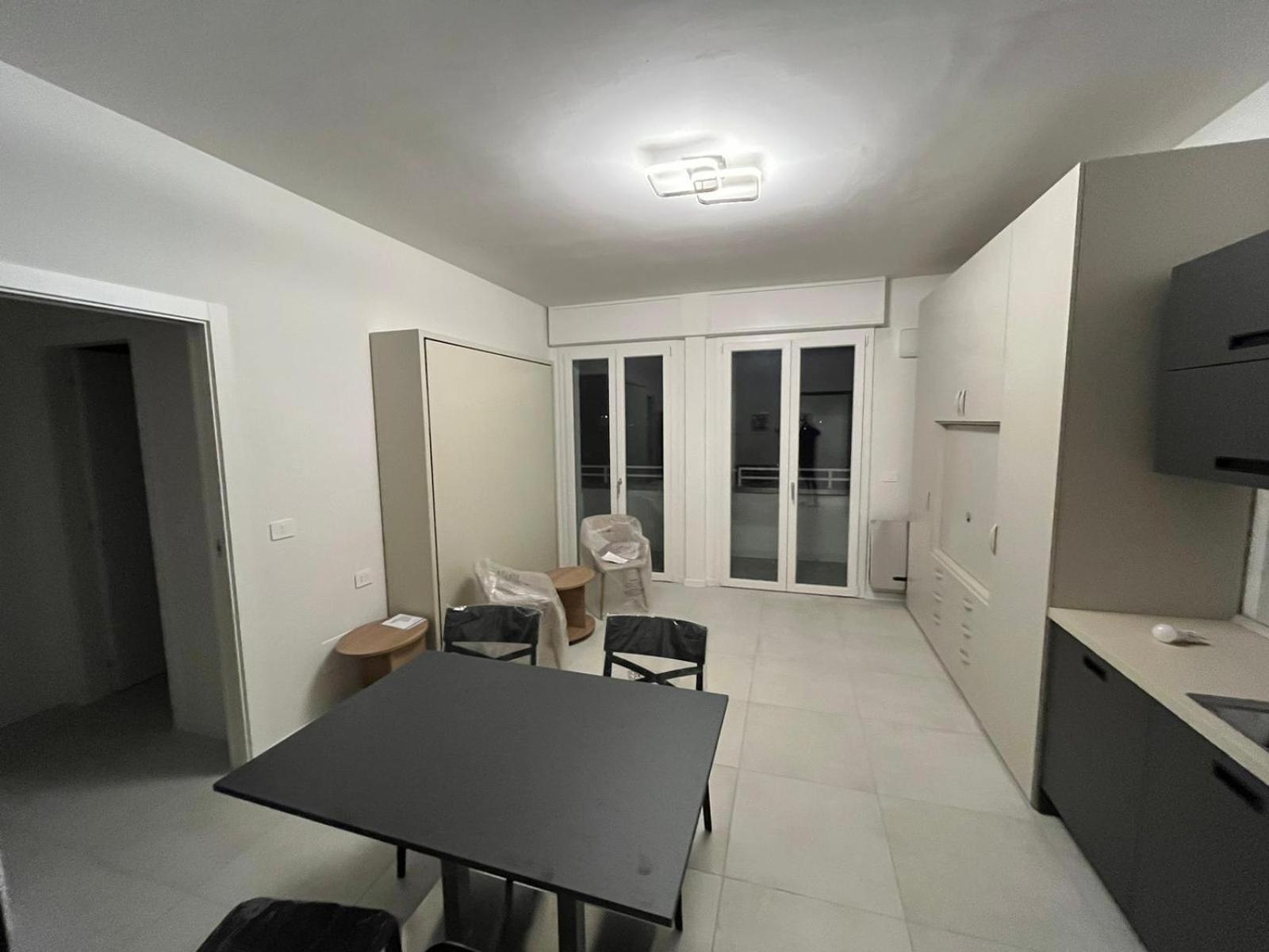 King Apartment *