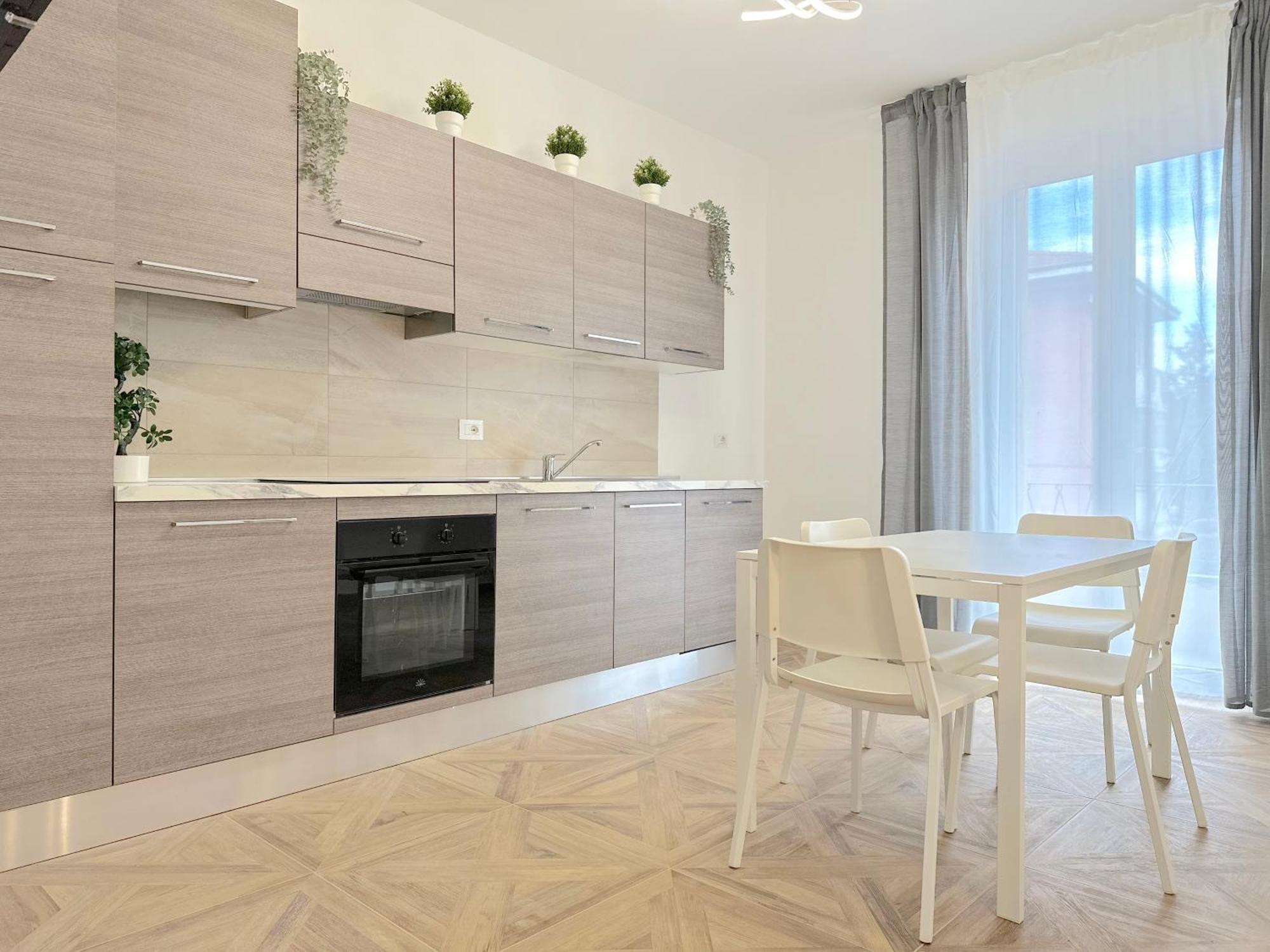 Laura Apartment