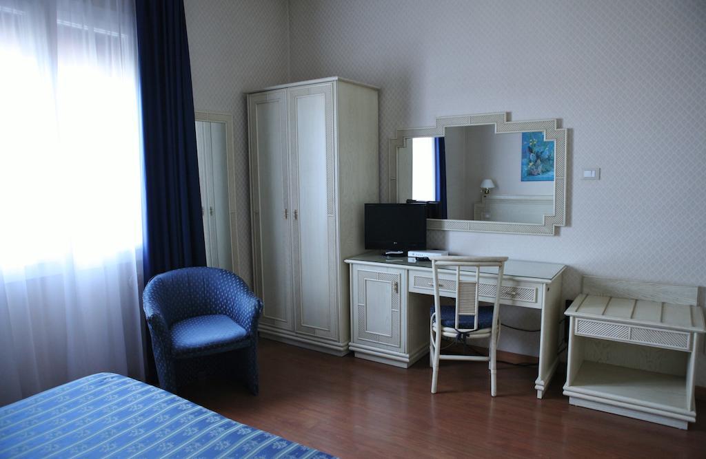 Hotel Centrale Hotel 2*
