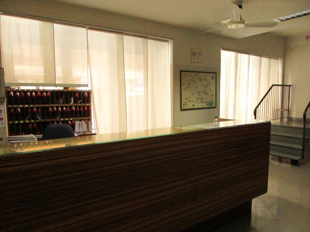 Marconi Hotel *