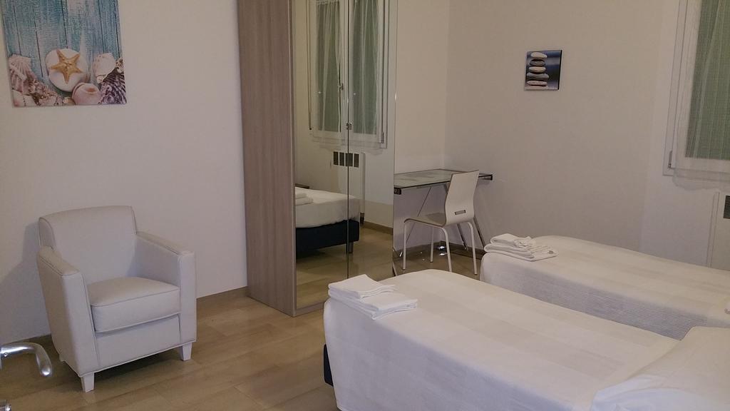 In Fiera 14 * Bologna