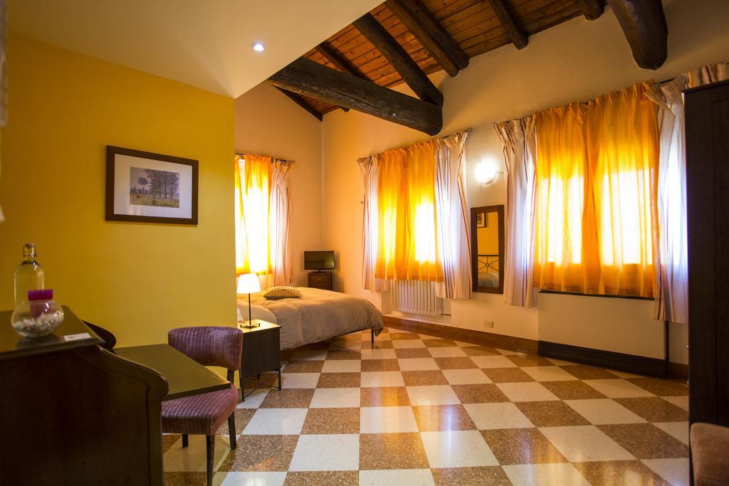 Residenza Bianconcini Bed & Breakfast 2*