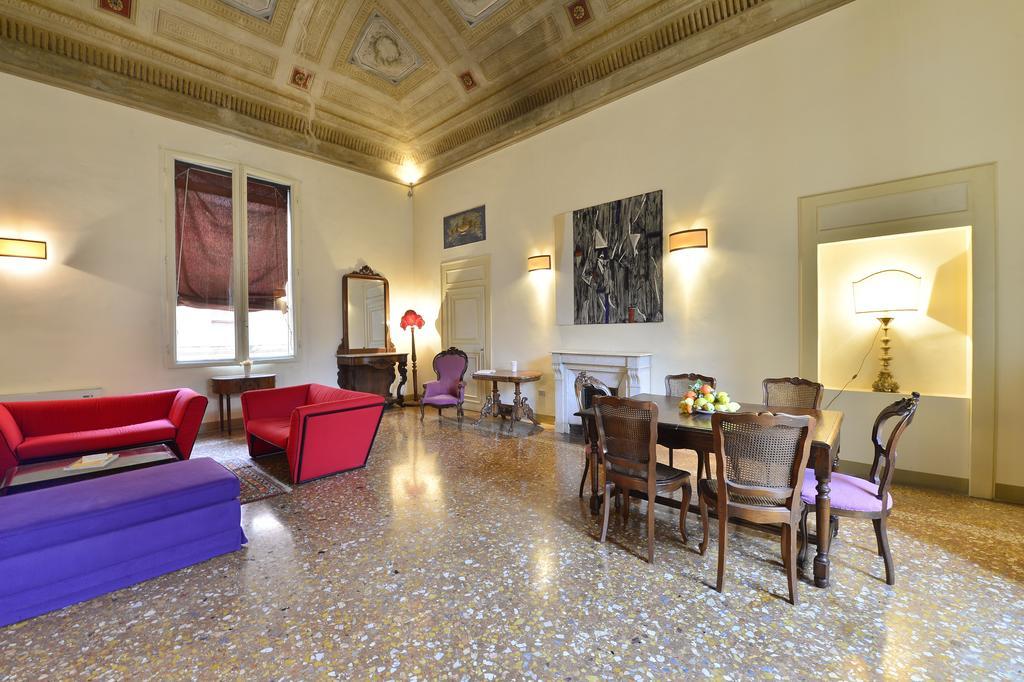 Palazzo Tanari Bologna