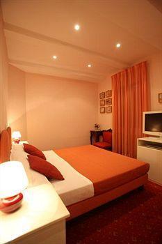 Guest house Casa Miramonte 2*