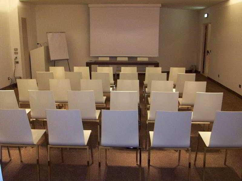 4 Viale Masini Design 4* Bologna